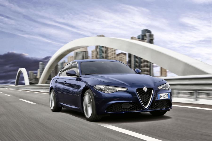  Alfa Romeo Giulia 2016 года  (WW) (фото 30 из 42)